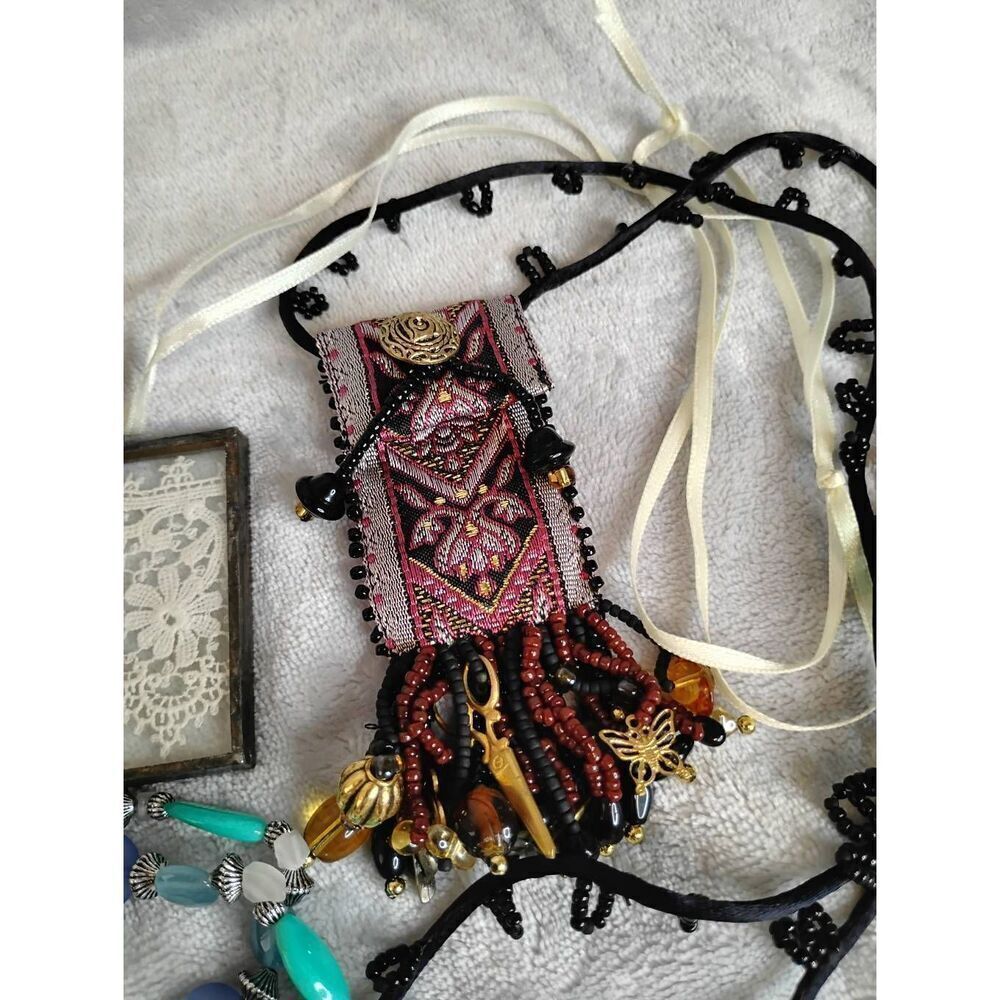 Random Handmade Jewelry Bundle - Picture 4 of 7